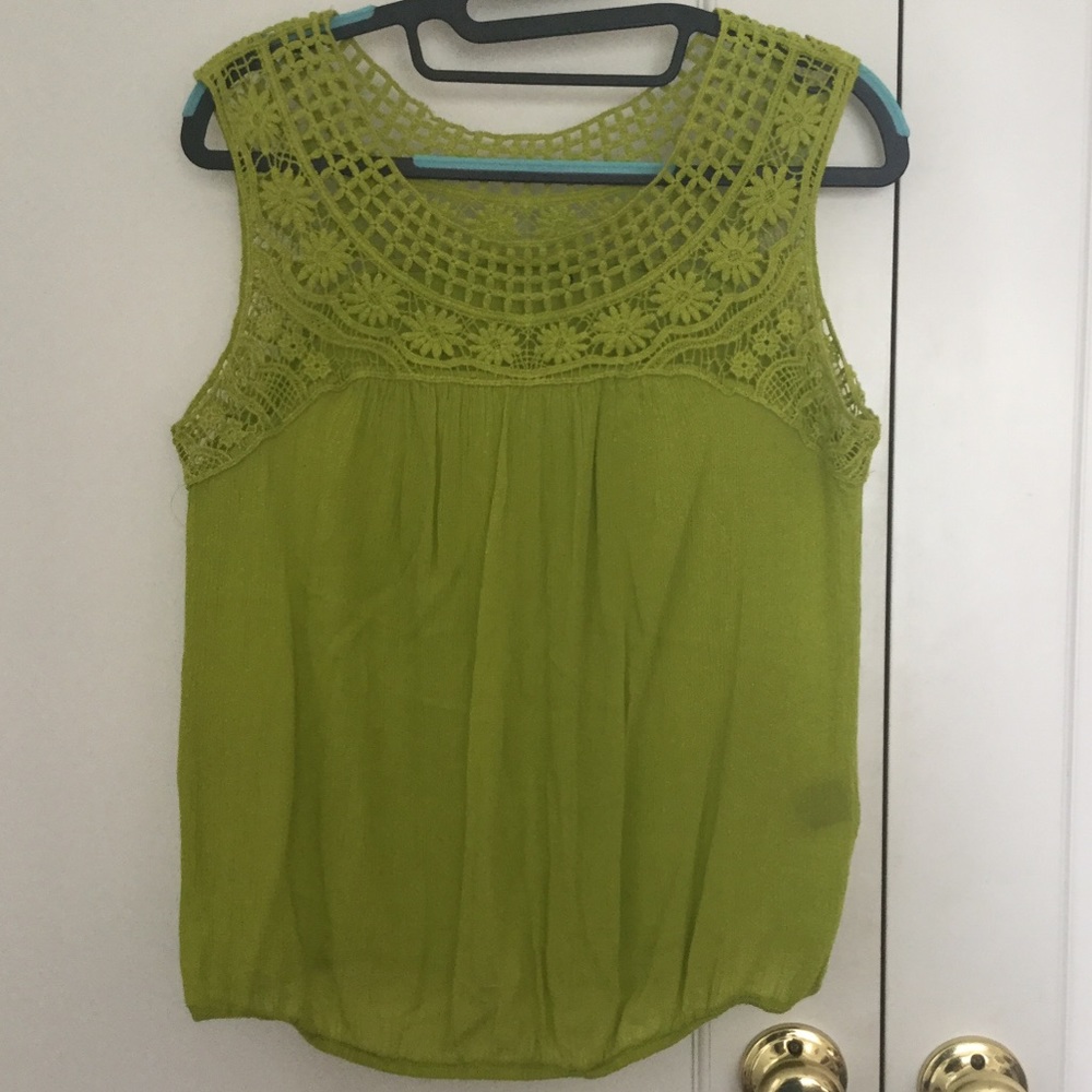 Green Lace Neckline Tank Top